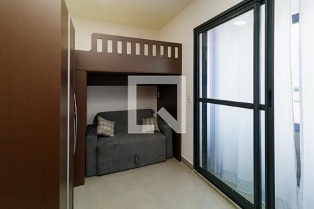 Sala / Quarto de casa para alugar com 1 quarto, 23m² em Vila Gustavo, São Paulo