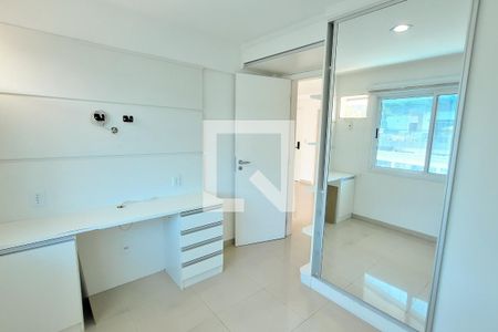 Quarto de apartamento para alugar com 2 quartos, 105m² em Jardim Primavera, Duque de Caxias