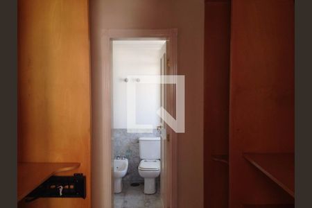 Apartamento para alugar com 4 quartos, 223m² em Vila Suzana, São Paulo