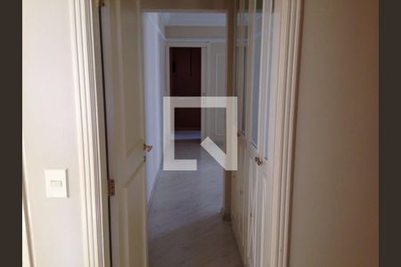 Apartamento para alugar com 4 quartos, 223m² em Vila Suzana, São Paulo