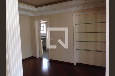 Apartamento para alugar com 4 quartos, 223m² em Vila Suzana, São Paulo