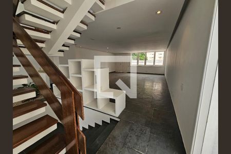 Sala de casa à venda com 5 quartos, 450m² em Campo Belo, São Paulo