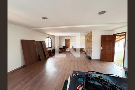 Sala de casa para alugar com 2 quartos, 123m² em Novo Progresso, Contagem