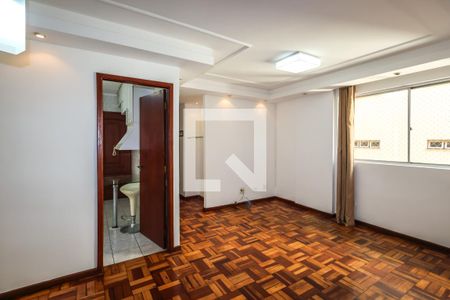 Sala de apartamento para alugar com 2 quartos, 70m² em Aclimação, São Paulo