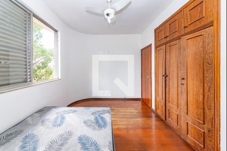 Quarto  de apartamento para alugar com 3 quartos, 90m² em Coração Eucarístico, Belo Horizonte