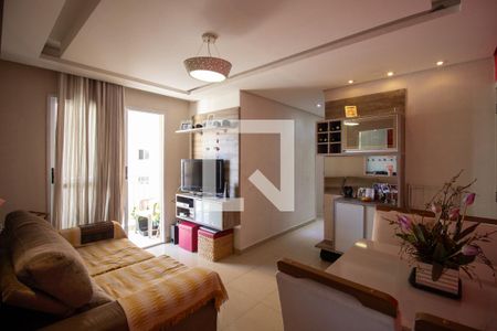 Sala de apartamento para alugar com 2 quartos, 48m² em Vila Carmosina, São Paulo