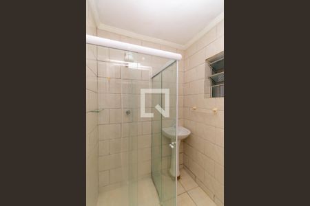 Banheiro de casa para alugar com 1 quarto, 30m² em Vila Tolstoi, São Paulo