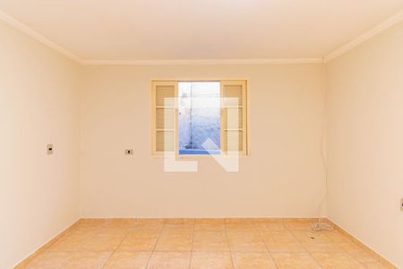 Sala / Quarto de casa para alugar com 1 quarto, 30m² em Vila Tolstoi, São Paulo