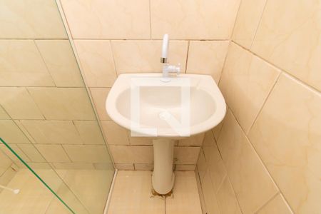 Banheiro de casa para alugar com 1 quarto, 30m² em Vila Tolstoi, São Paulo