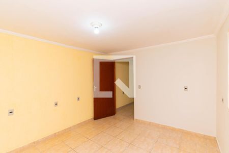 Sala / Quarto de casa para alugar com 1 quarto, 30m² em Vila Tolstoi, São Paulo