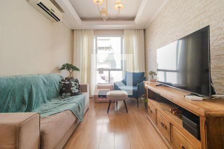 Sala de apartamento para alugar com 3 quartos, 70m² em Azenha, Porto Alegre