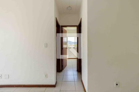 Sala de apartamento para alugar com 2 quartos, 65m² em Vargem Pequena, Rio de Janeiro