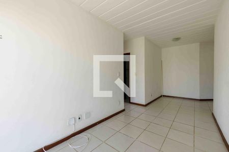 Sala de apartamento para alugar com 2 quartos, 65m² em Vargem Pequena, Rio de Janeiro