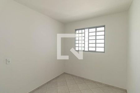 Quarto 2 de casa para alugar com 2 quartos, 48m² em Boqueirão, Curitiba
