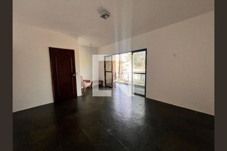Sala de apartamento para alugar com 2 quartos, 70m² em Anil, Rio de Janeiro