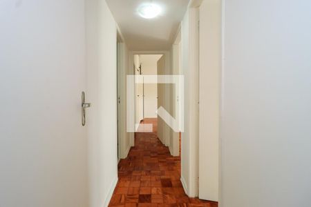 Corredor de apartamento para alugar com 3 quartos, 108m² em Vila Progredior, São Paulo