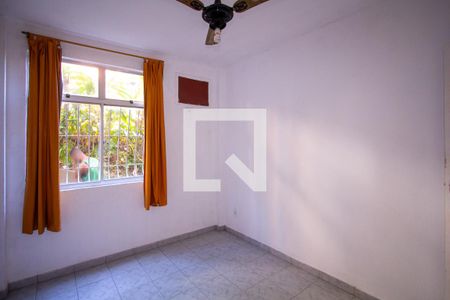 Quarto 2 de apartamento para alugar com 2 quartos, 54m² em Alcantara, São Gonçalo