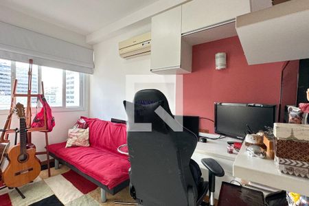 Quarto 01 de apartamento para alugar com 3 quartos, 80m² em Botafogo, Rio de Janeiro