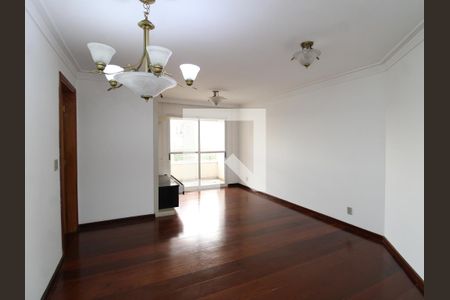 Sala de apartamento à venda com 3 quartos, 97m² em Vila Paiva, São Paulo
