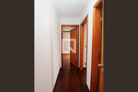 Corredor - Quartos de apartamento à venda com 3 quartos, 97m² em Vila Paiva, São Paulo