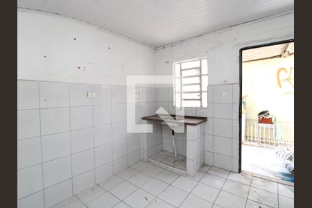 Cozinha de casa para alugar com 1 quarto, 30m² em Jardim Tremembe, São Paulo