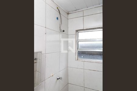 Banheiro de casa para alugar com 1 quarto, 30m² em Jardim Tremembe, São Paulo