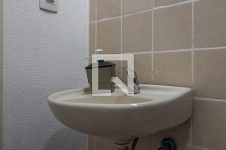 Banheiro de apartamento para alugar com 1 quarto, 39m² em Morro Santana, Porto Alegre