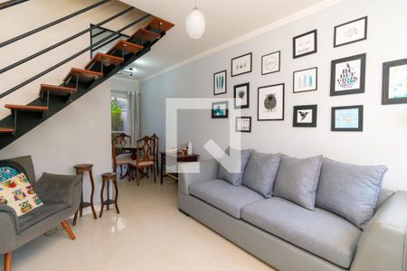 Sala de casa de condomínio para alugar com 2 quartos, 85m² em Vila Ema, São Paulo