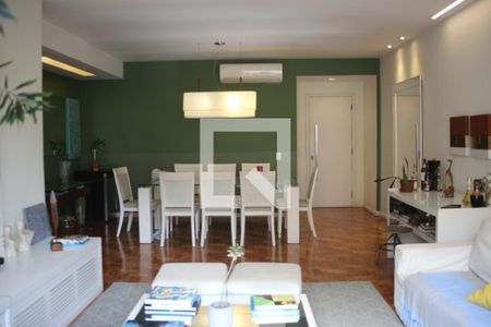 Sala de apartamento à venda com 3 quartos, 138m² em Copacabana, Rio de Janeiro