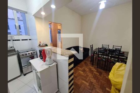 Apartamento à venda com 2 quartos, 50m² em Copacabana, Rio de Janeiro