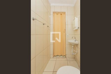 Banheiro de casa para alugar com 1 quarto, 40m² em Jardim Maria Estela, São Paulo