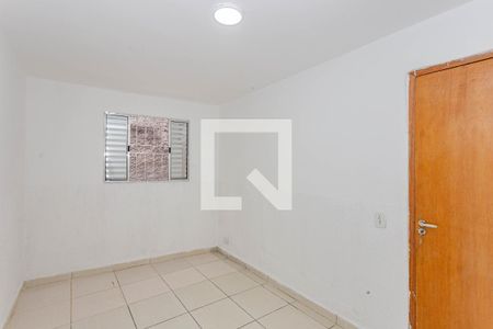 Quarto de casa para alugar com 1 quarto, 40m² em Jardim Maria Estela, São Paulo