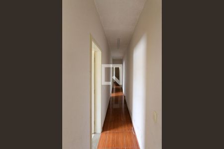Corredor de casa para alugar com 2 quartos, 100m² em Jardim Tiete, São Paulo