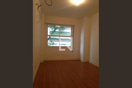 Apartamento à venda com 2 quartos, 130m² em Leme, Rio de Janeiro