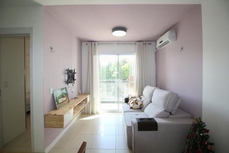 Sala de apartamento para alugar com 2 quartos, 60m² em Jacarepaguá, Rio de Janeiro