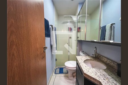 Banheiro de apartamento para alugar com 1 quarto, 34m² em Quintas de São José, Ribeirão Preto