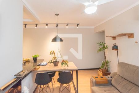 Sala de apartamento para alugar com 1 quarto, 50m² em Vila Itapura, Campinas