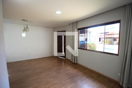 Sala de casa para alugar com 2 quartos, 75m² em Jardim Casa Branca, Sorocaba