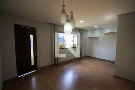 Sala de casa para alugar com 2 quartos, 75m² em Jardim Casa Branca, Sorocaba