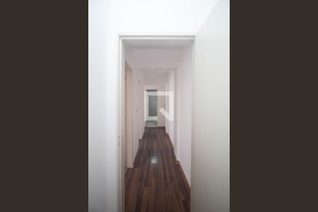 Corredor de apartamento para alugar com 2 quartos, 60m² em Cristal, Porto Alegre