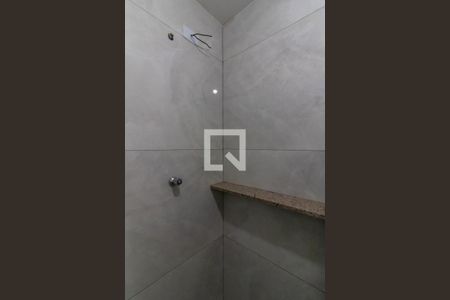 Banheiro  de casa para alugar com 1 quarto, 37m² em Parque Continental I, Guarulhos