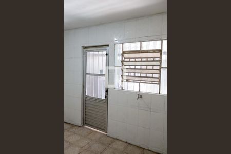 Sala / Cozinha de casa para alugar com 1 quarto, 50m² em Santo Antônio, Osasco