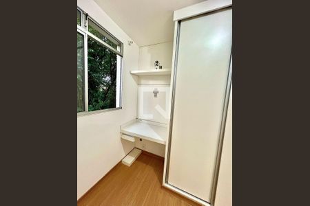 Quarto 1 de apartamento para alugar com 2 quartos, 44m² em Venda Nova, Belo Horizonte