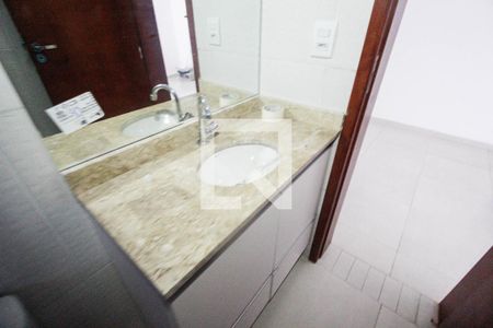 Banheiro de apartamento para alugar com 1 quarto, 32m² em Tucuruvi, São Paulo
