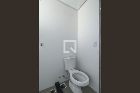 Banheiro da Suíte de apartamento à venda com 2 quartos, 74m² em Três Figueiras, Porto Alegre