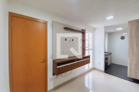 Sala de apartamento para alugar com 2 quartos, 43m² em Jardim Esmeraldina, Campinas