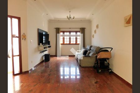 Sala de casa para alugar com 4 quartos, 284m² em Vila Bressani, Paulínia