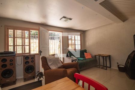 sala de casa à venda com 3 quartos, 120m² em Espírito Santo, Porto Alegre