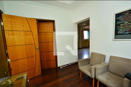Sala de estar de casa à venda com 5 quartos, 360m² em Santa Tereza, Belo Horizonte