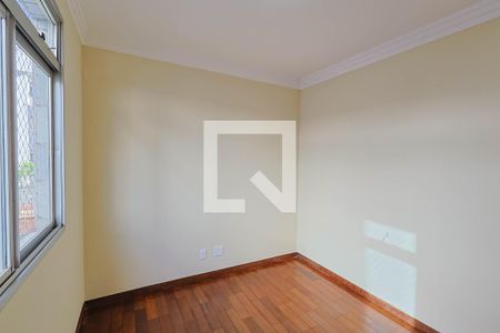 Quarto 1 de apartamento para alugar com 2 quartos, 80m² em Estoril, Belo Horizonte